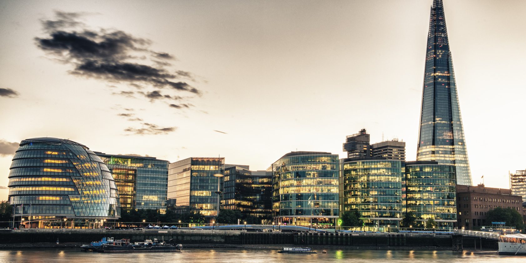 London Skyline at Dusk with City Hall and Modern Buildings, Rive